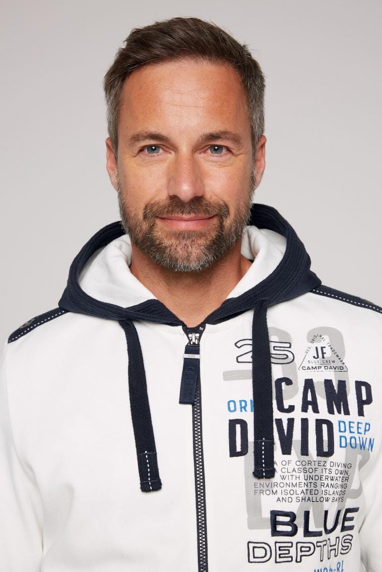 Camp David Unleash Versatility with CAMP DAVID's Hooded Jacket