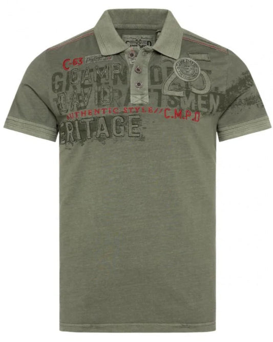 Casual polo shirt with signature label appliqués