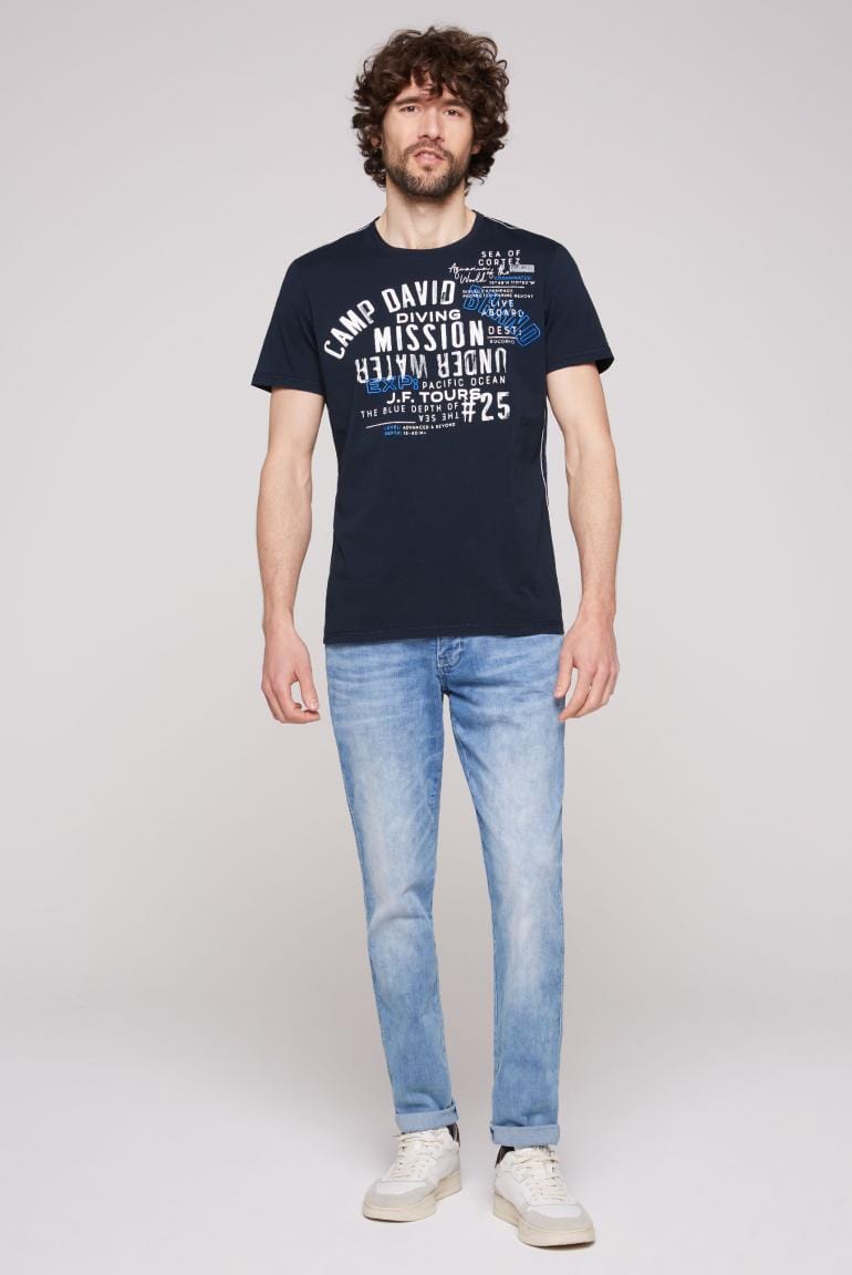 Camp David Stylish with this CAMP DAVID Dive-Inspired T-Shirt