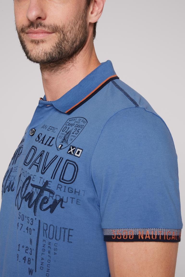 Anspruchsvolles Piqué-Poloshirt mit ausdrucksstarken Details – Blau