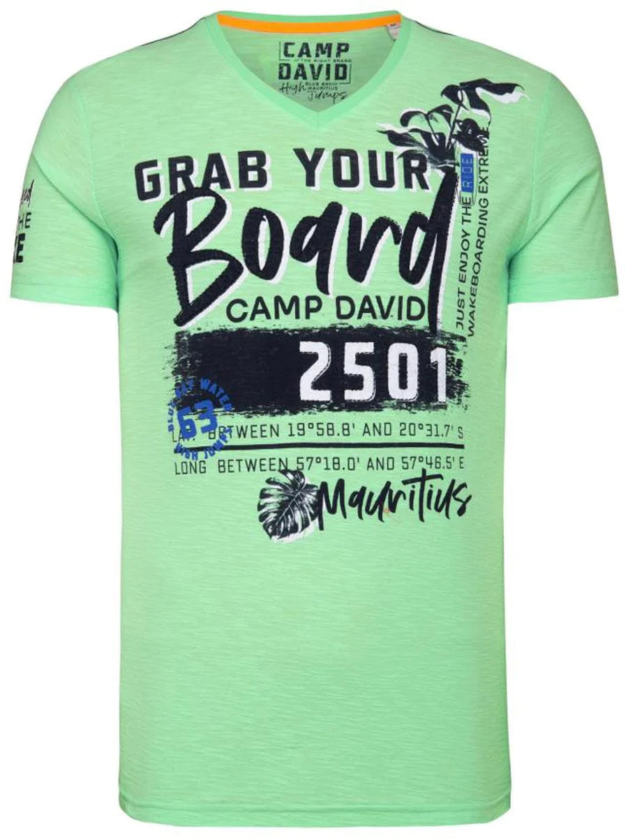 Camp DavidT-Shirt with V-neck and Artwork, kiwi