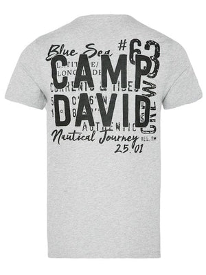 Camp DavidT-shirt with V-neck and print on the back