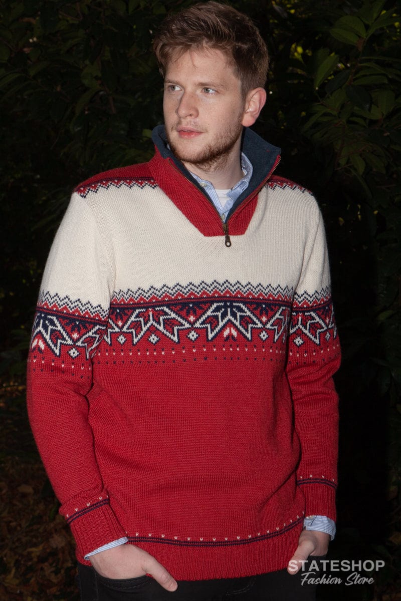 NorfindeNordic sweater with traditional star pattern, red