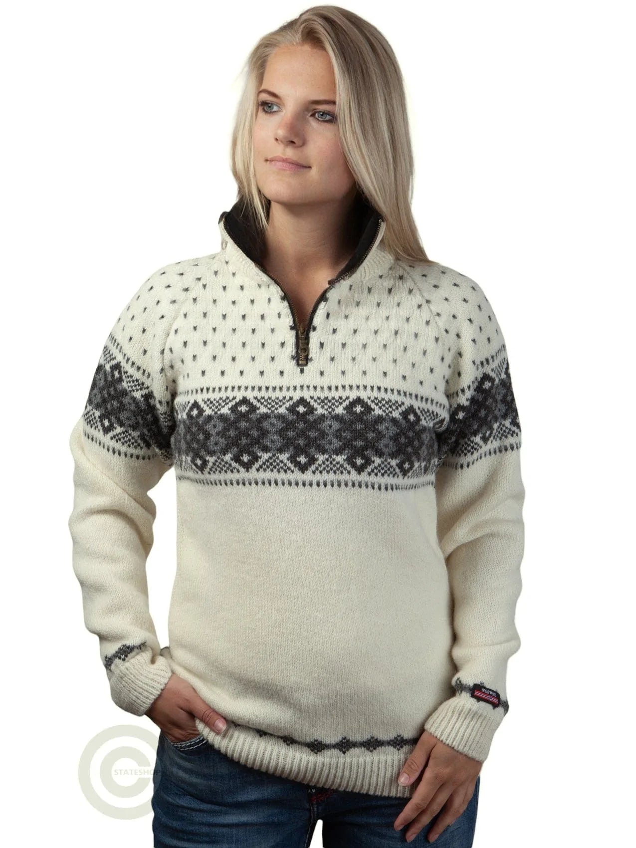 NorfindeWomens Jumper with zip of 100% pure norwegian wool, off-white